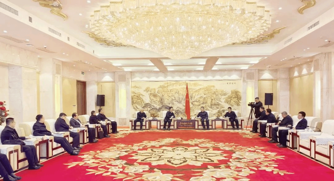 av线上
与吕梁市政府举行工作会谈