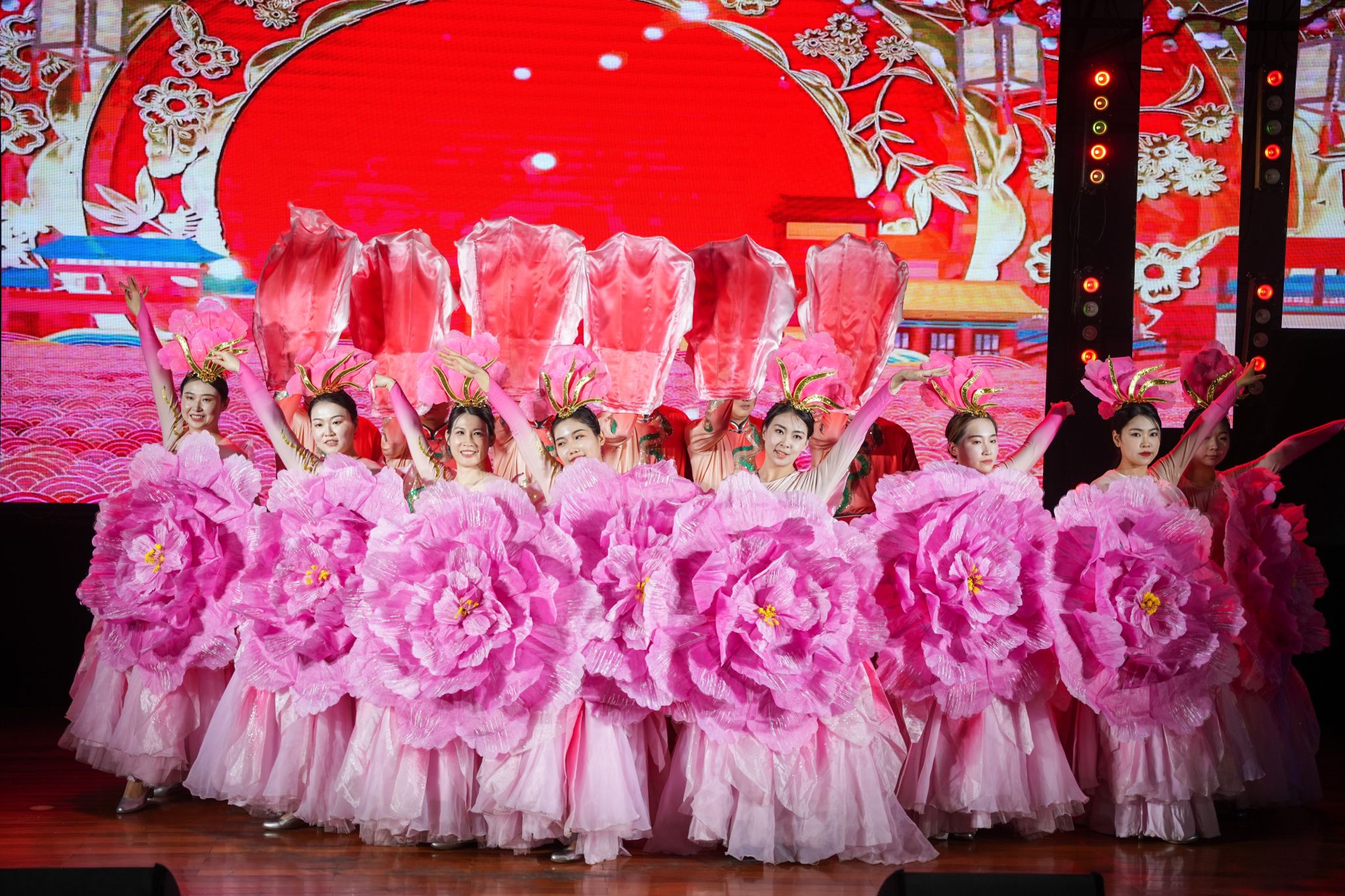 山西建投建工集团及协同单位举办迎新文艺联欢会