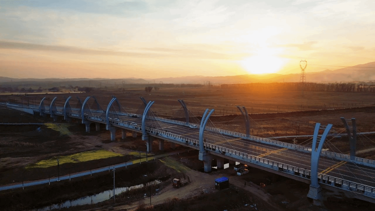 av线上
承建的忻奇大道建设项目顺利建成