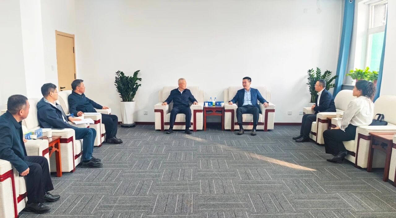 山西建投与兴业银行太原分行举行工作会谈