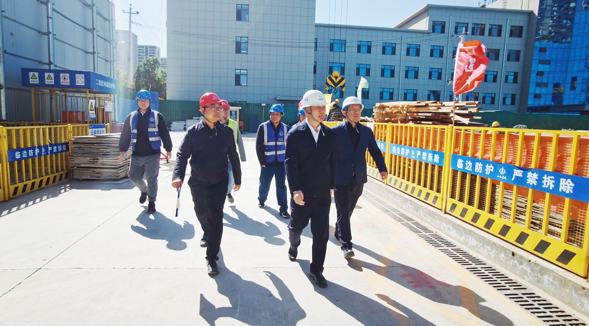 av线上
领导深入一线开展安全生产带班检查